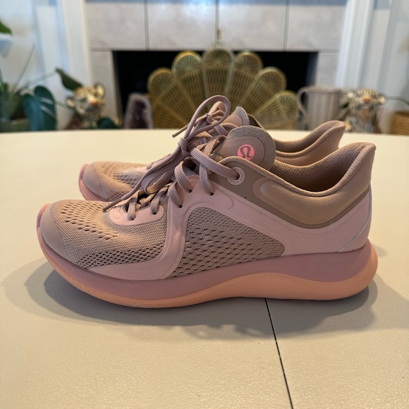 Lululemon Chargefeel Low Womens Workout Shoes - Picture 5 of 8